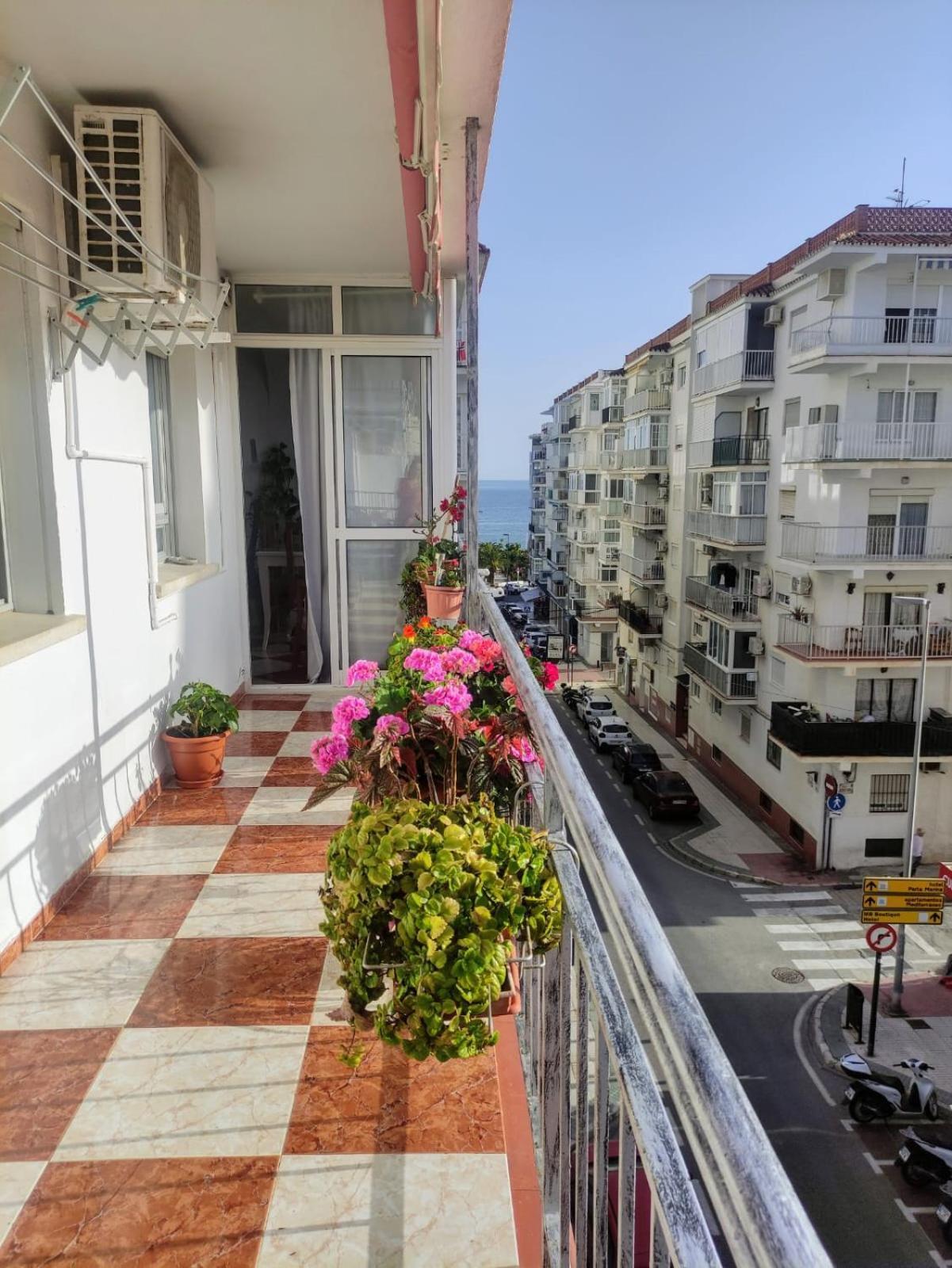 Apartamento edificio Caribe Nerja Exterior foto